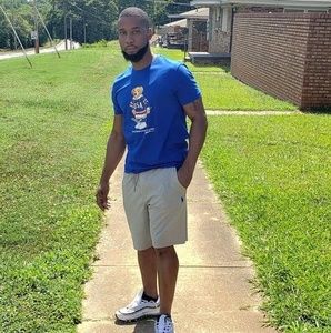 Meet your Posher, Travis